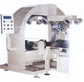一機(jī)多用的小型條狀碎紙機(jī) 辦公室桌面型碎紙機(jī)的理想選擇